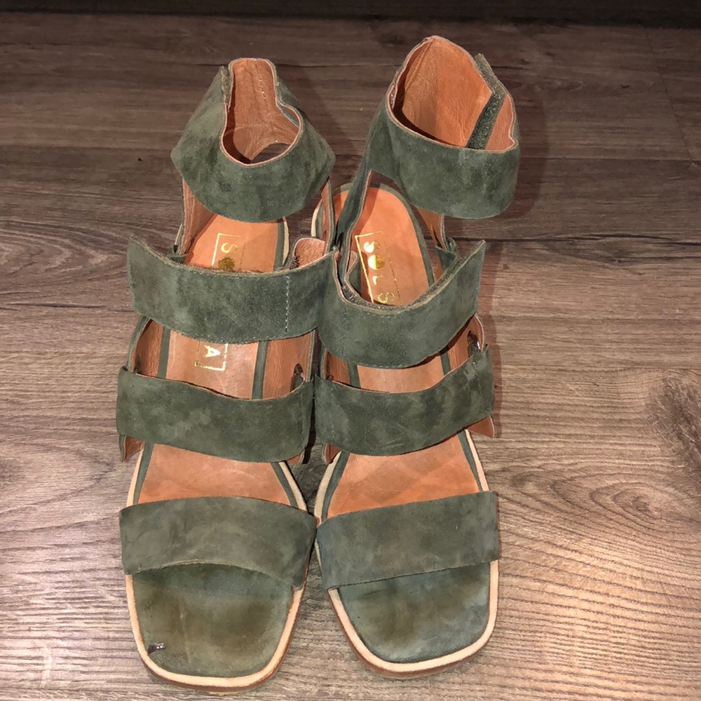 Velcro heels